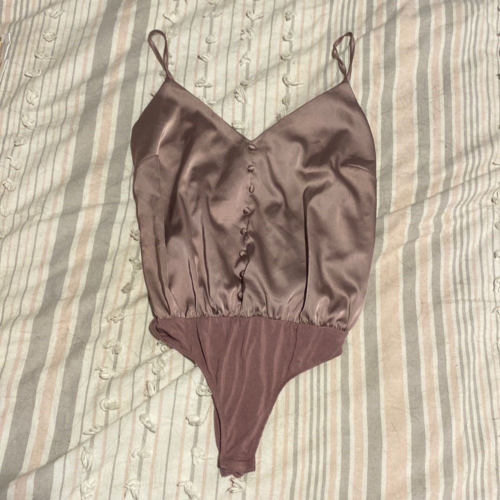 Lulu’s Size Small Light Pink Bodysuit